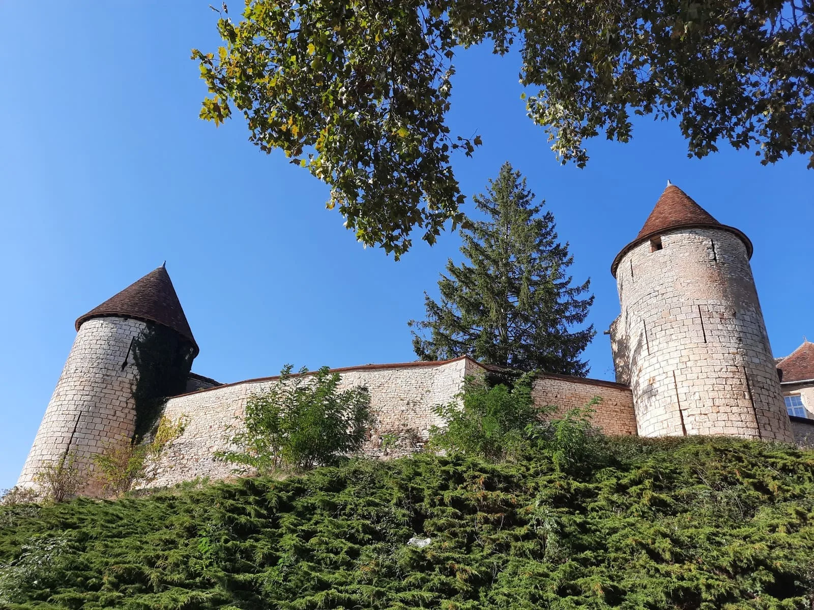 Remparts de Dun-sur-Auron
