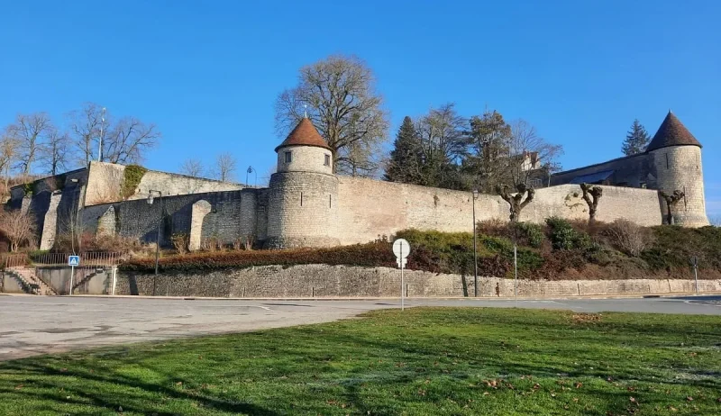 Remparts Philippe-Auguste de Dun-sur-Auron