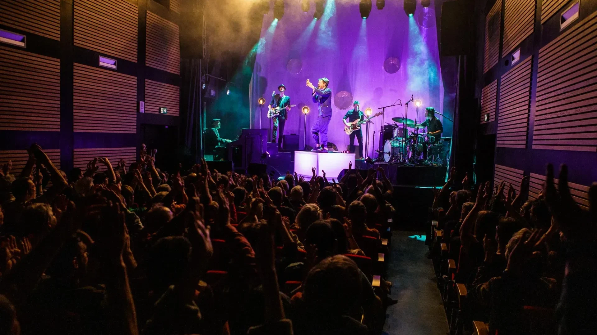Spectacle aux bains douches