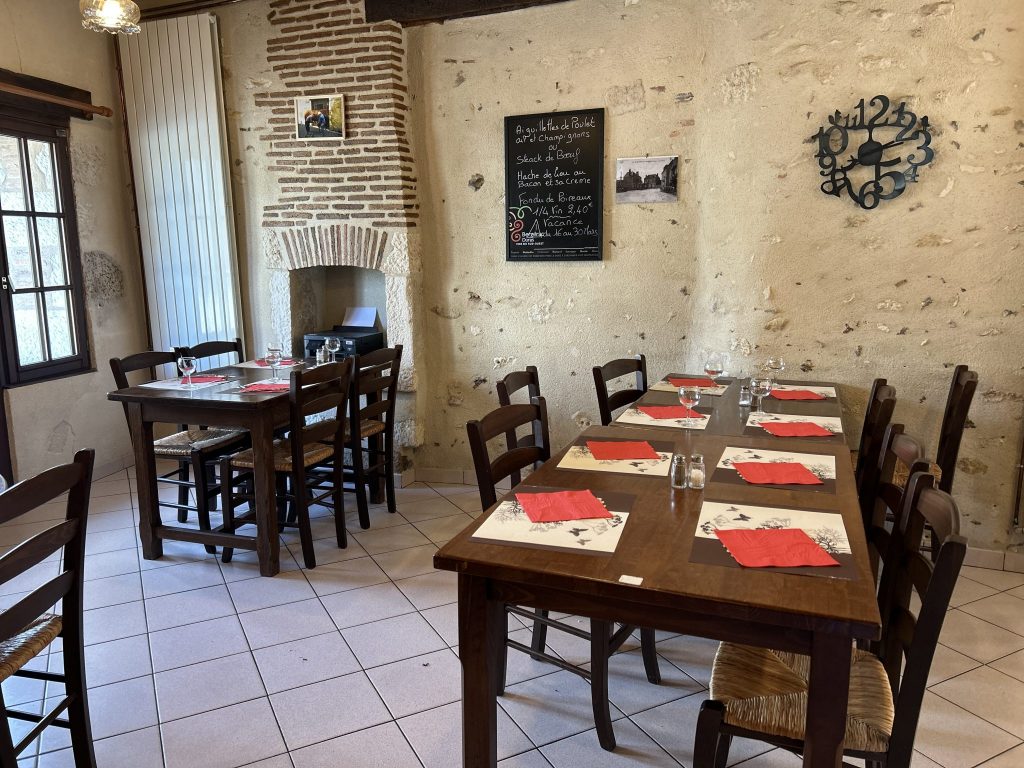 restos-saint-hilaire-en-lignieres-la-forgeJPG