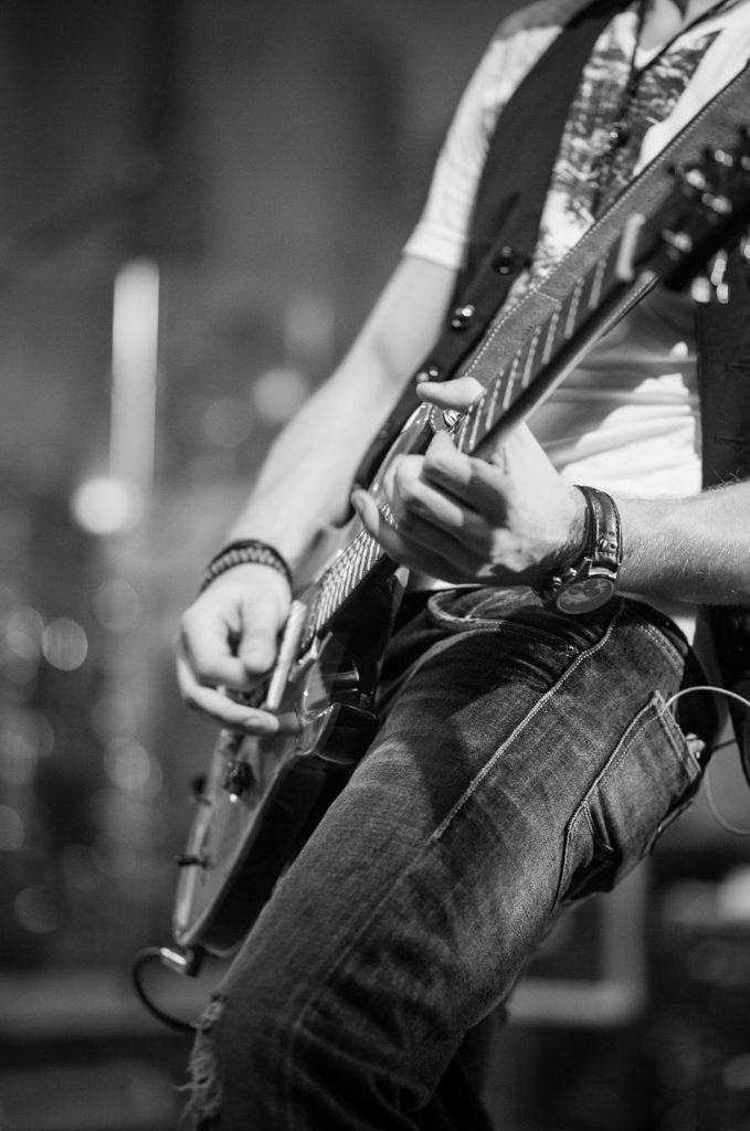 puce guitare rock musique concert musicien instrument