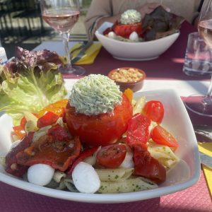 snack-cottage salade